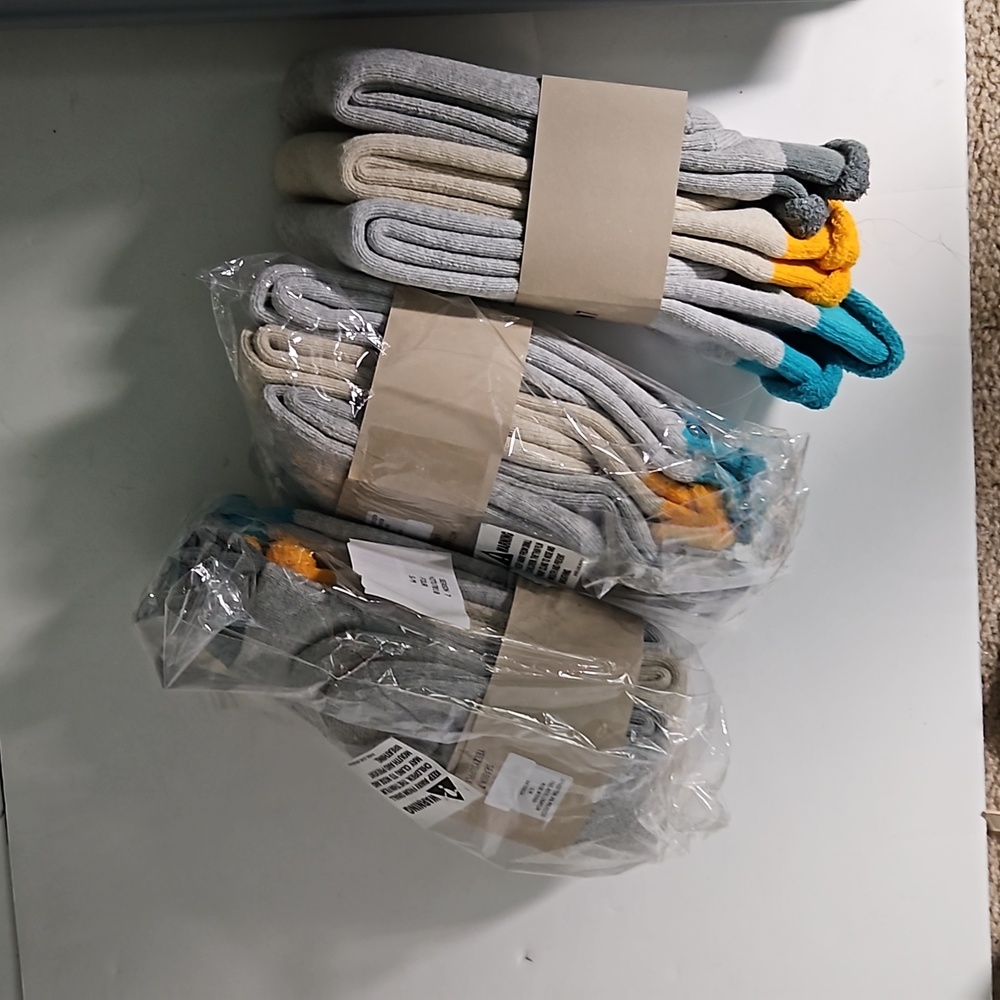 Yeezy socks - Picture 4 of 4